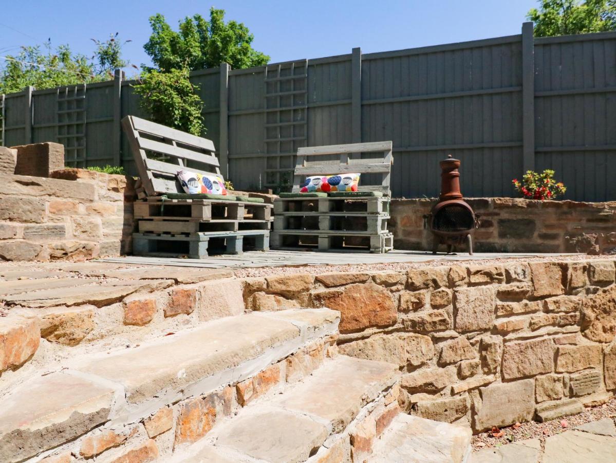 2 Snape Hill Dronfield